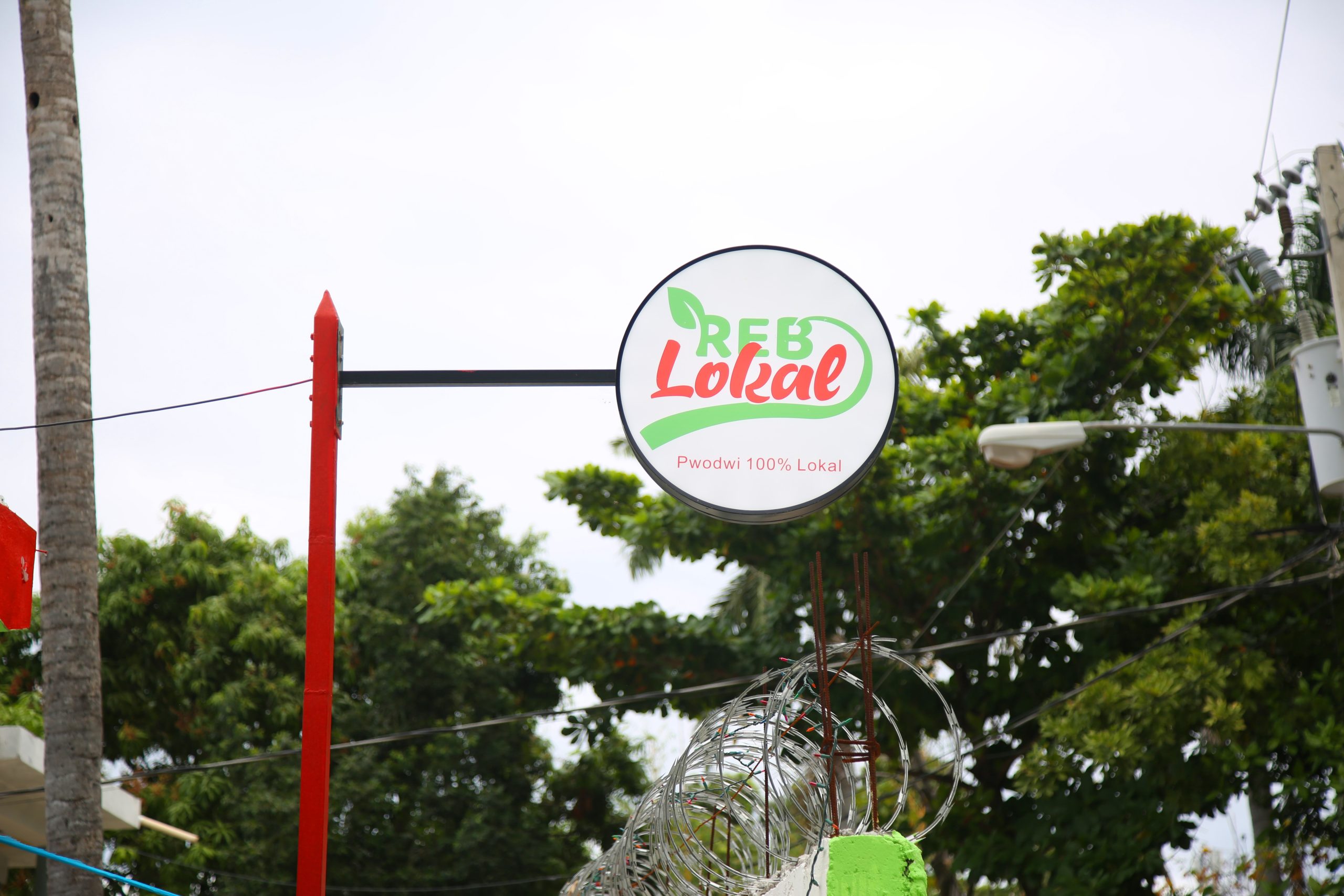 reb lokal